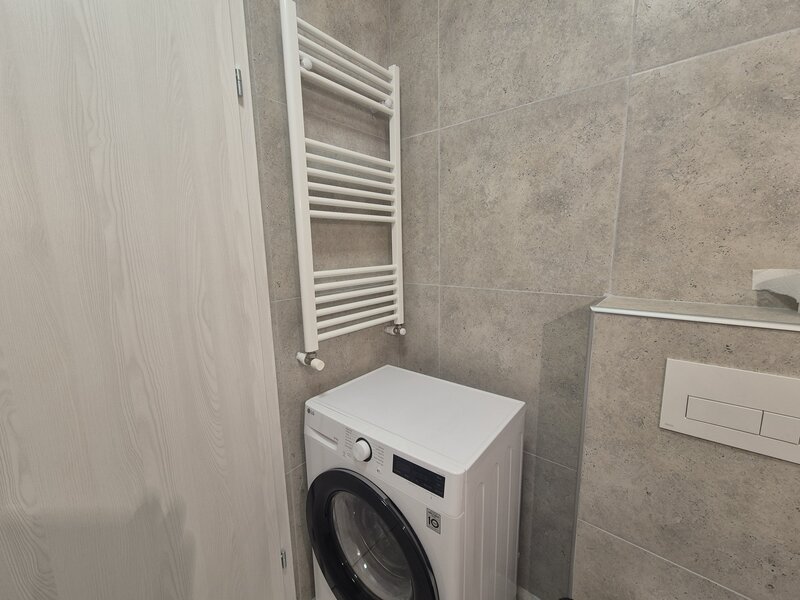 Aparatorii Patriei Metrou M2, totul nou,